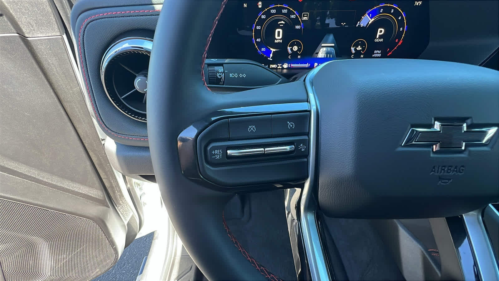 Thumbnail: 2025 Chevrolet Colorado - 19