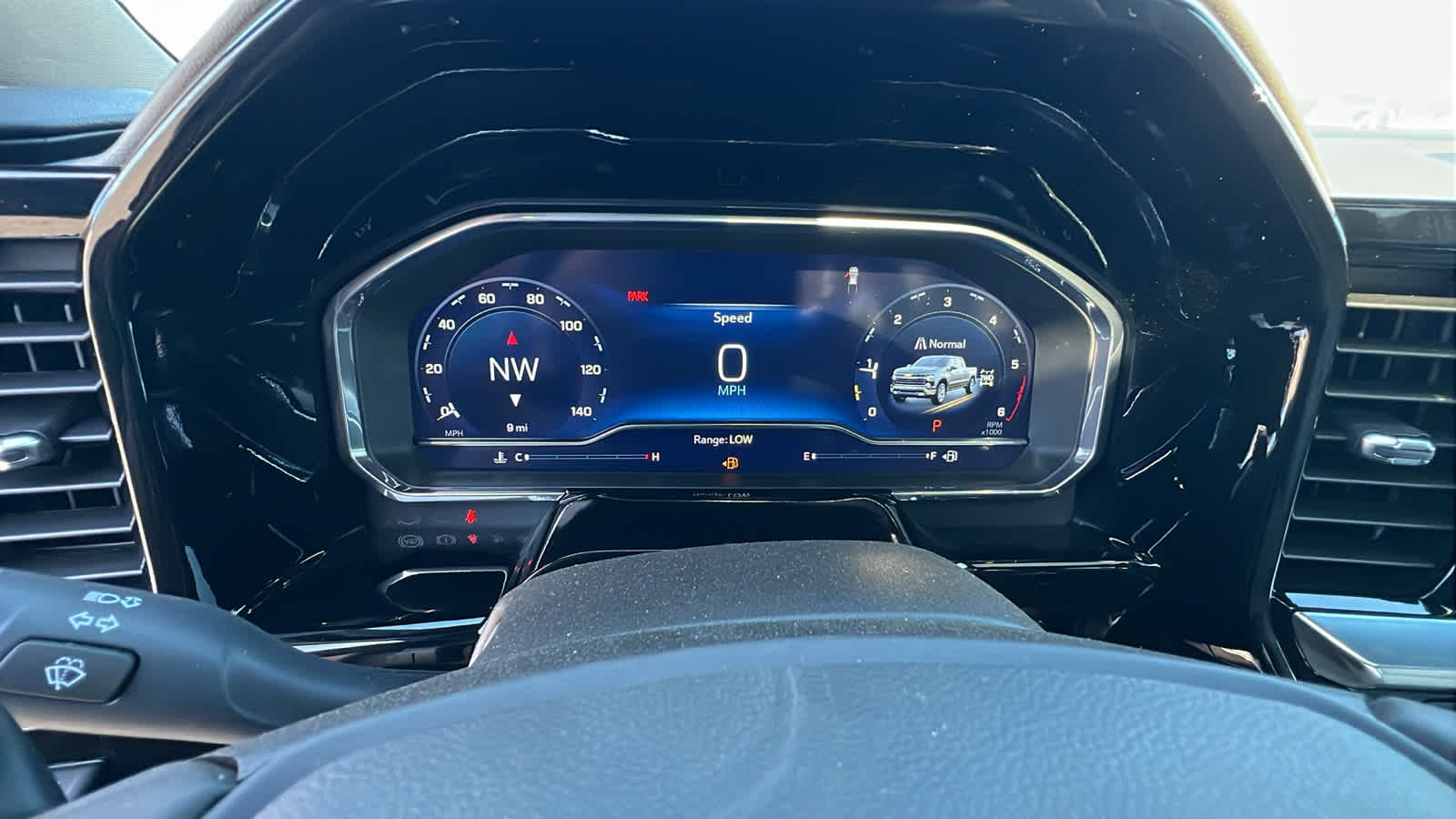 Thumbnail: 2024 Chevrolet Silverado 1500 - 21
