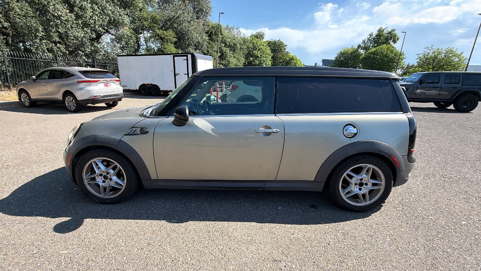 Thumbnail: 2010 MINI Cooper Clubman - 8