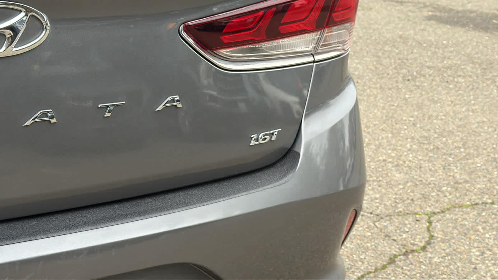 Thumbnail: 2019 Hyundai Sonata - 19