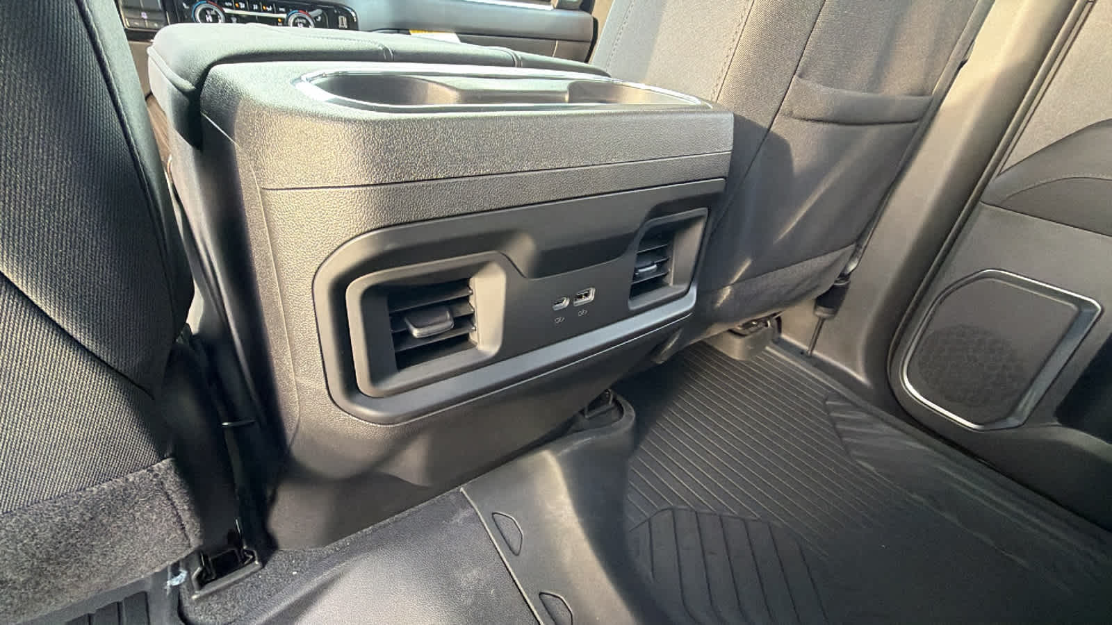 Thumbnail: 2026 Chevrolet Silverado 1500 - 25