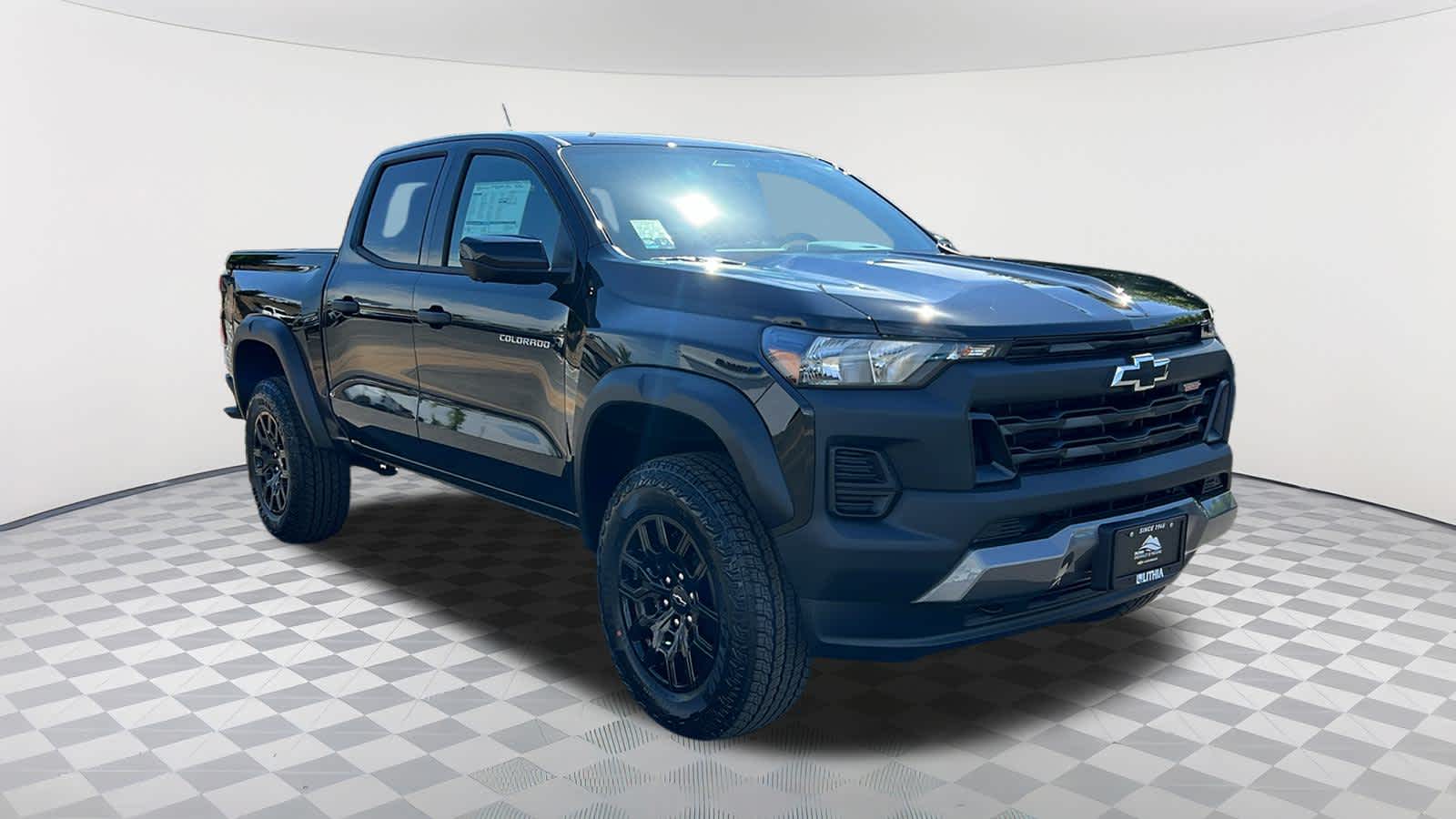 Thumbnail: 2026 Chevrolet Colorado - 3