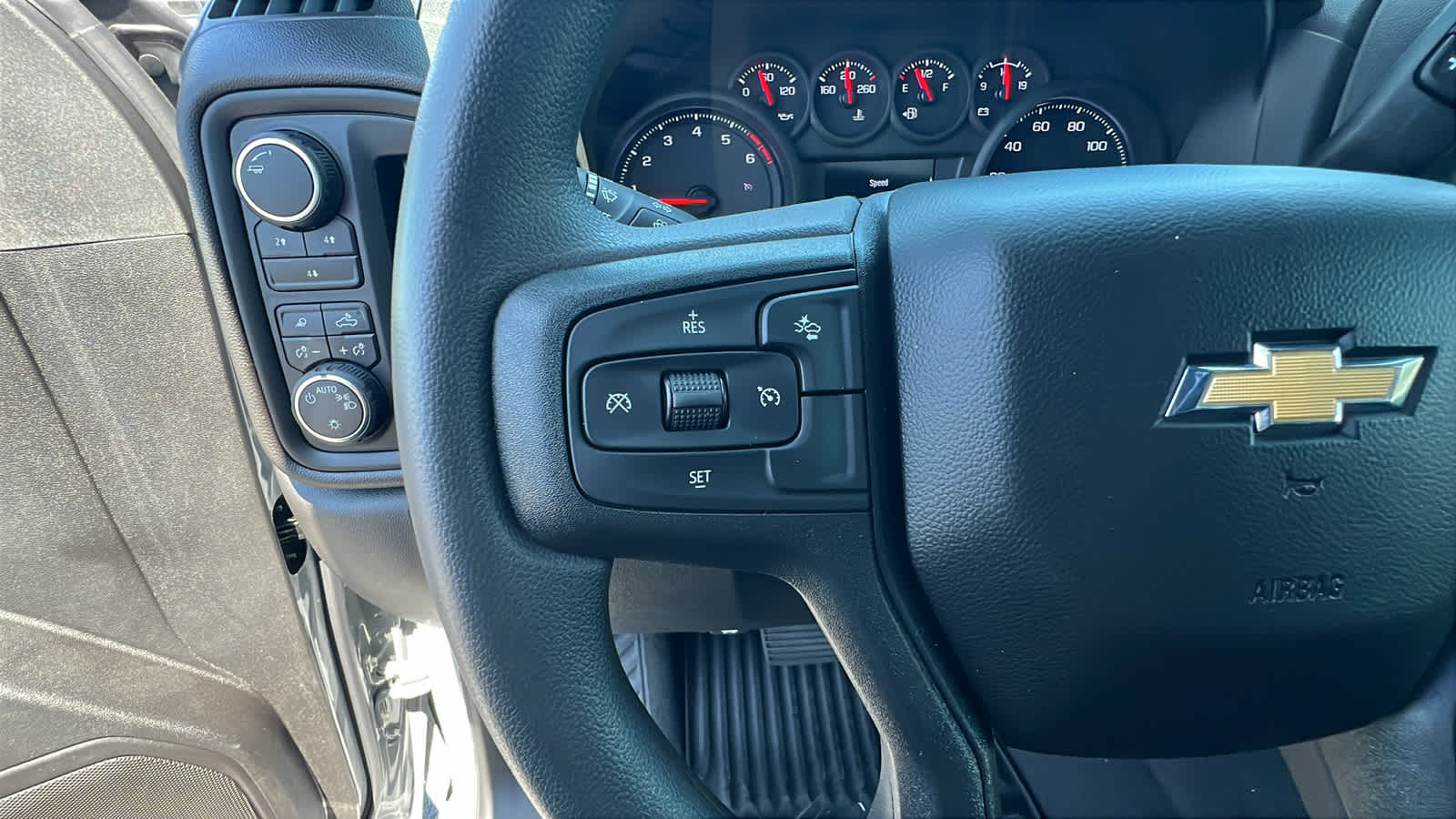 Thumbnail: 2025 Chevrolet Silverado 2500 - 19