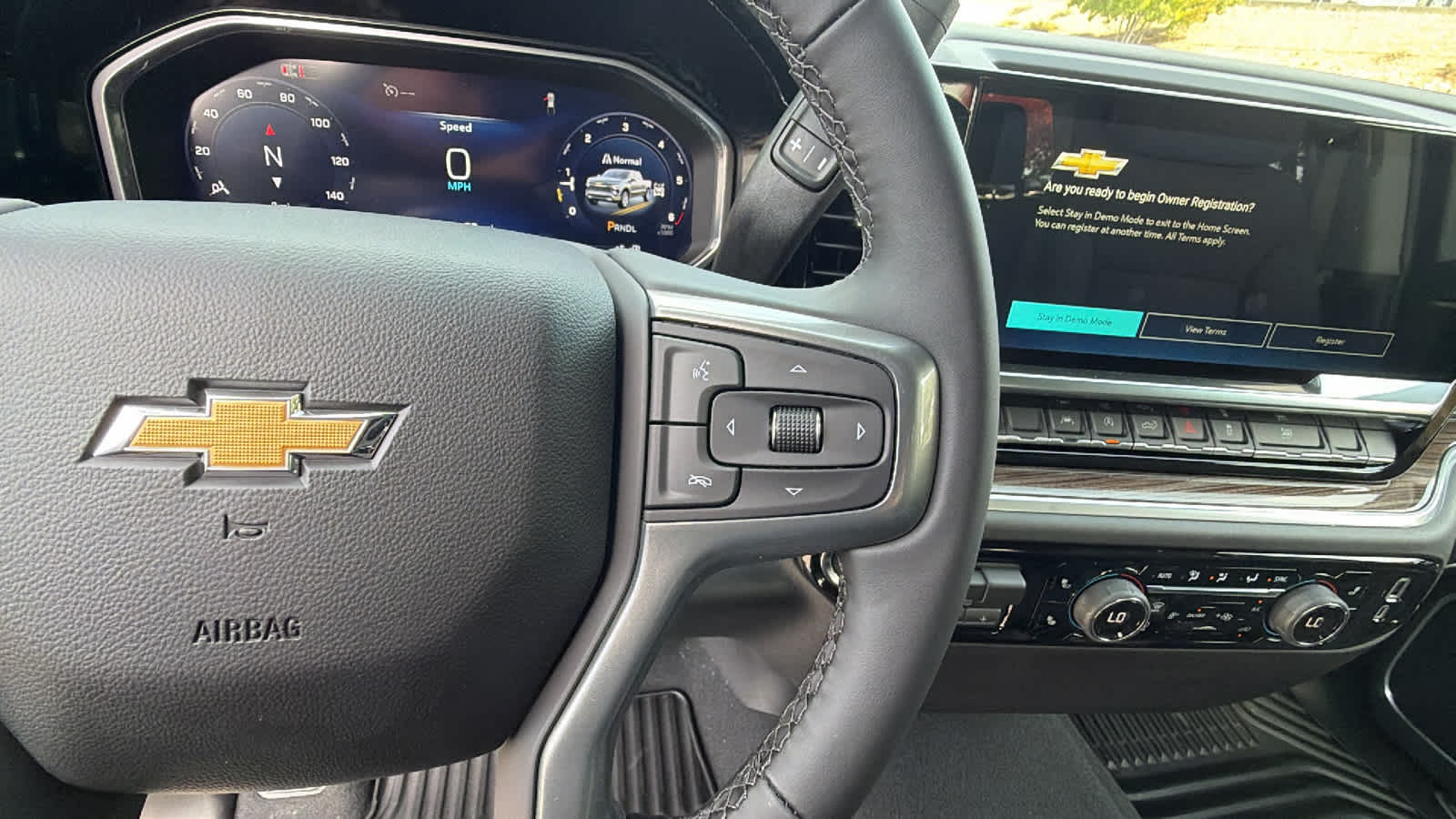 Thumbnail: 2026 Chevrolet Silverado 1500 - 20