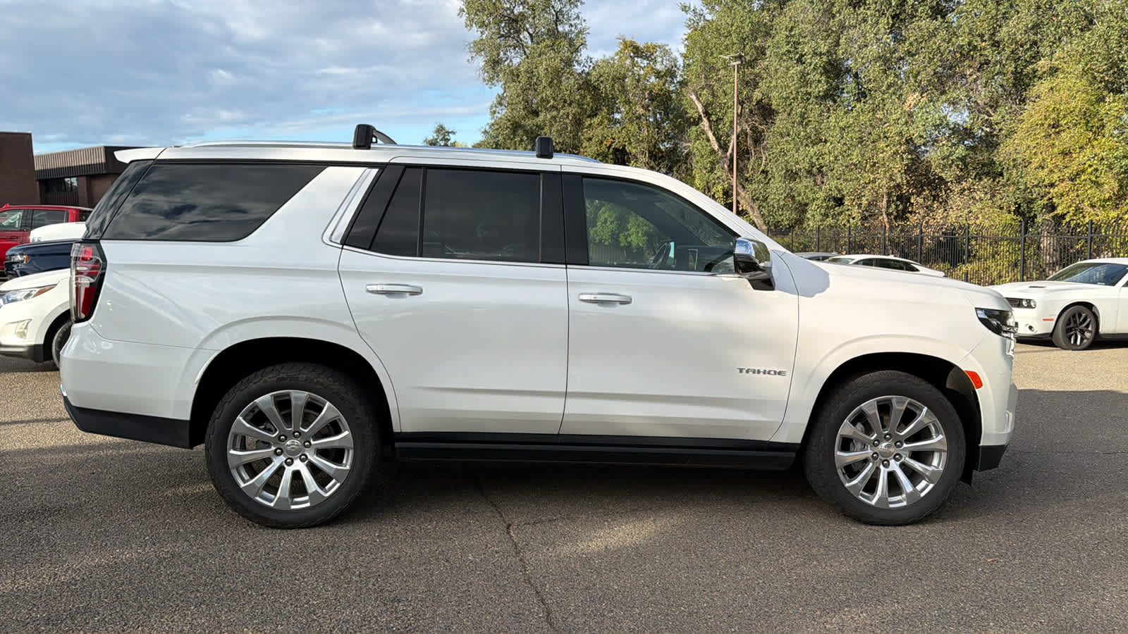 Thumbnail: 2021 Chevrolet Tahoe - 4