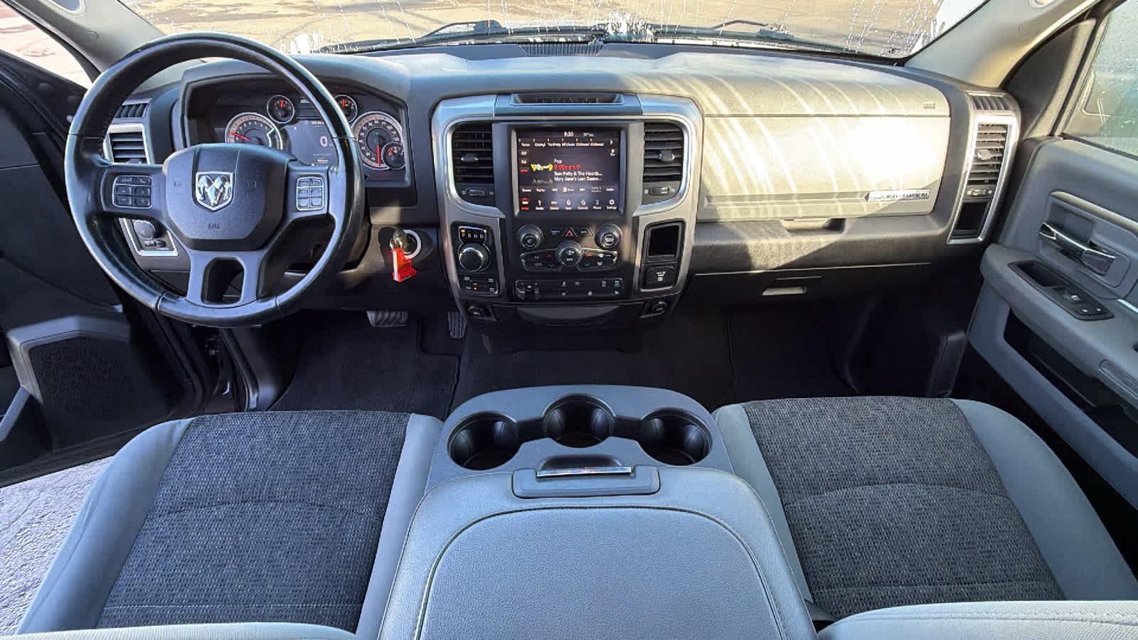 Thumbnail: 2019 RAM 1500 Classic - 26