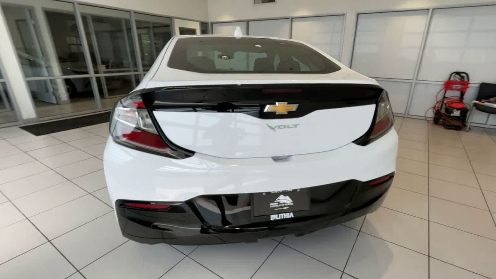 Thumbnail: 2018 Chevrolet Volt - 7