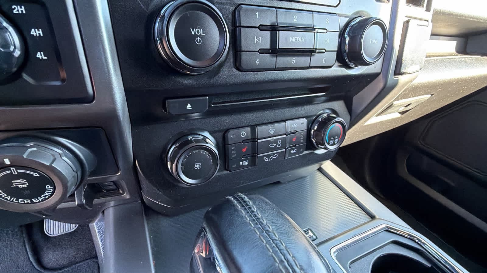 Thumbnail: 2018 Ford F-150 - 14