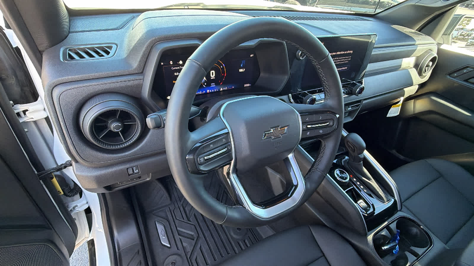 Thumbnail: 2025 Chevrolet Colorado - 10