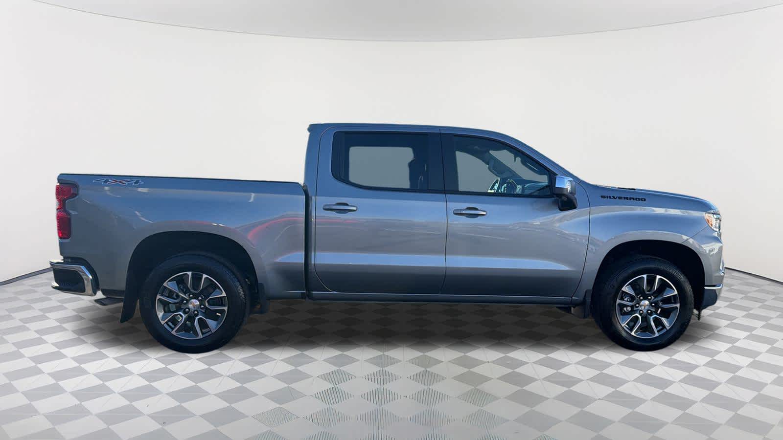 Thumbnail: 2026 Chevrolet Silverado 1500 - 4