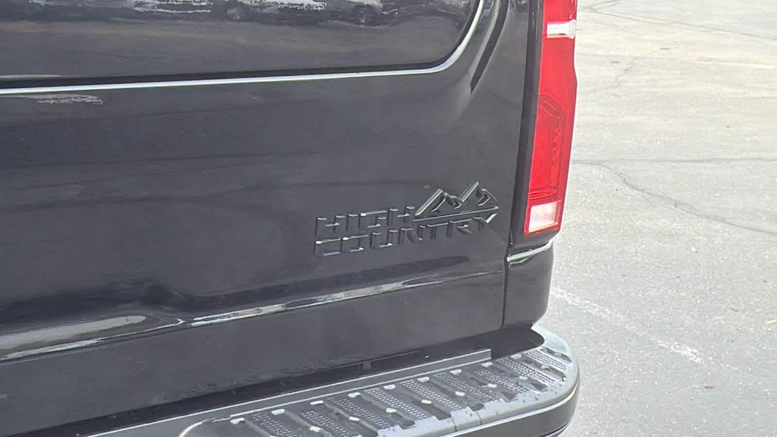 Thumbnail: 2026 Chevrolet Silverado 2500 - 28