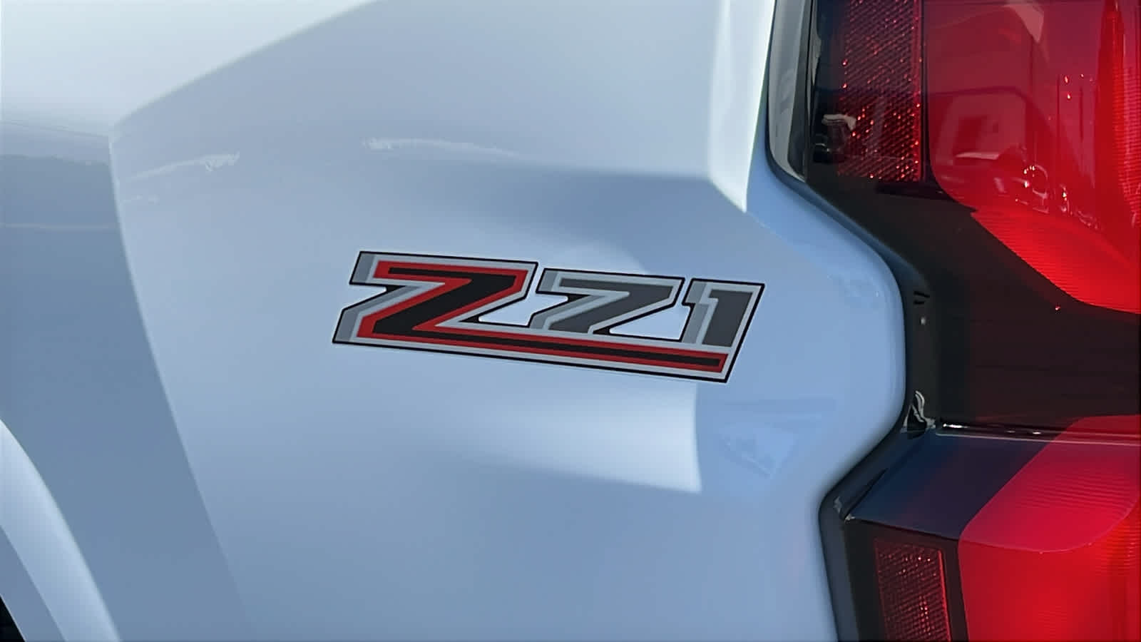 Thumbnail: 2025 Chevrolet Colorado - 28