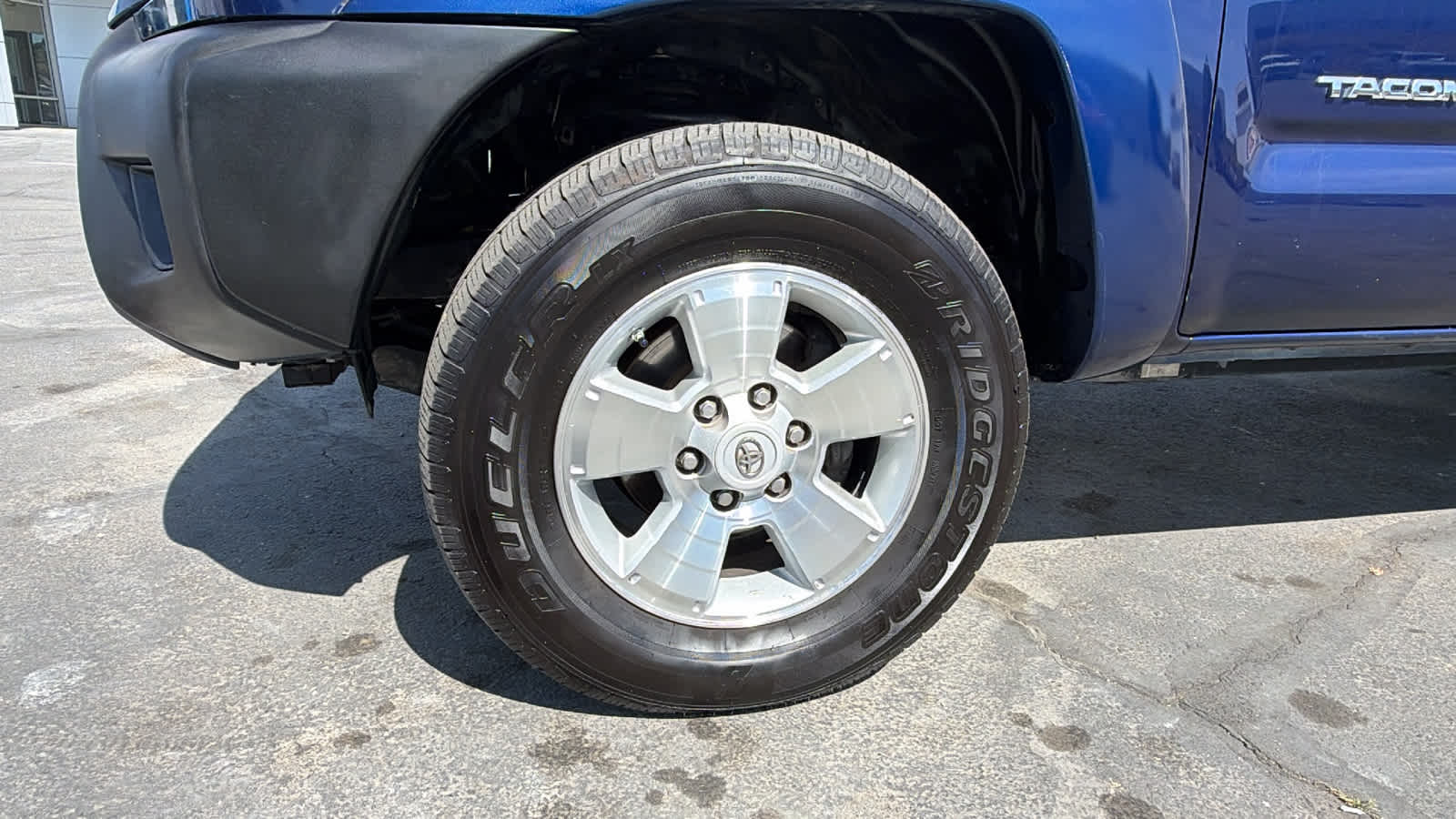 Thumbnail: 2014 Toyota Tacoma - 9