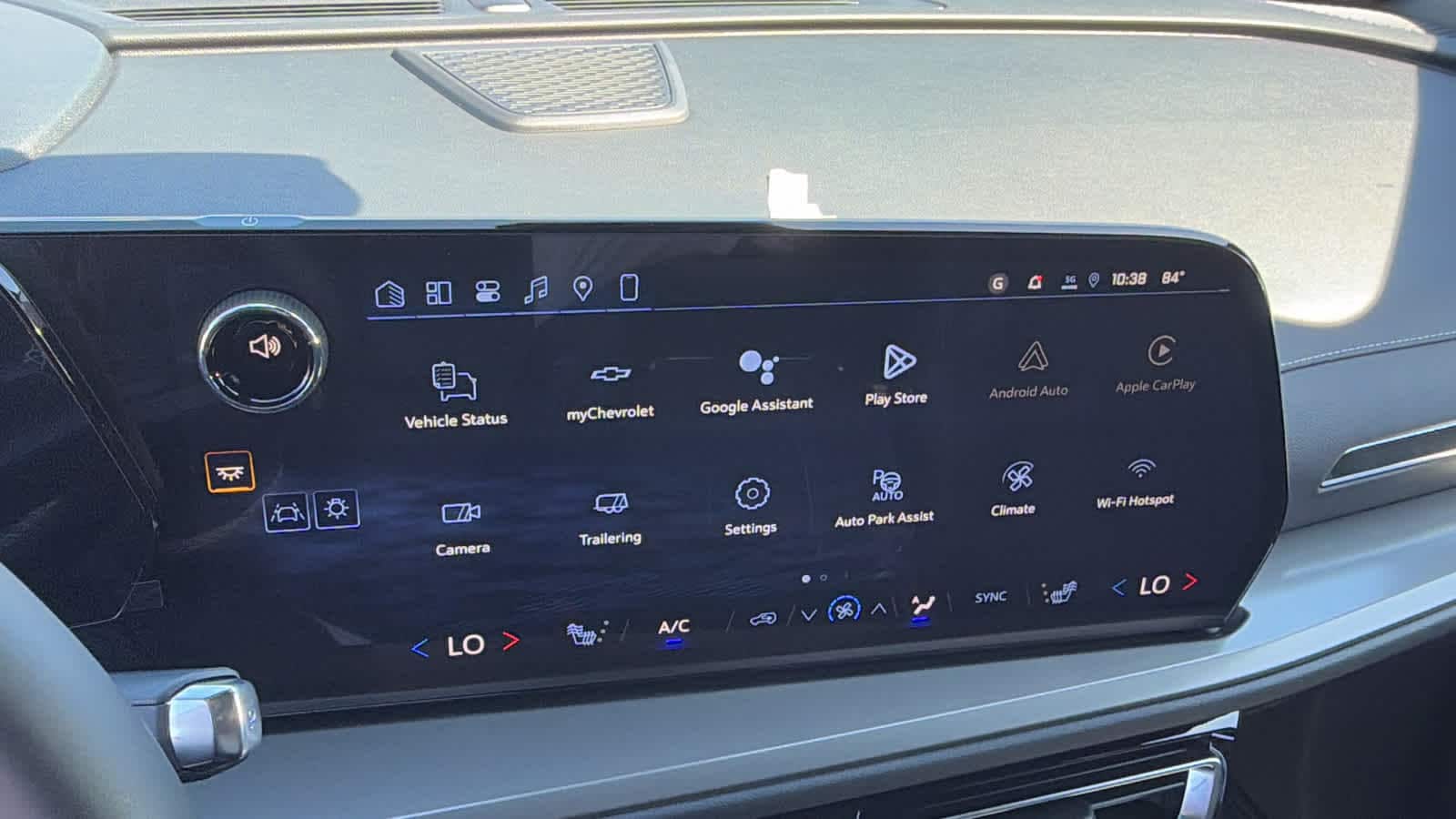 2026 Chevrolet Traverse LT - Photo 15