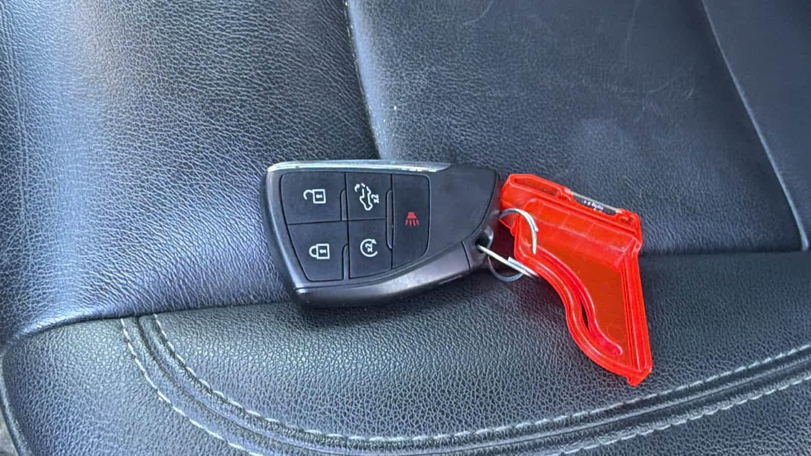 Thumbnail: 2024 Chevrolet Silverado 2500 - 18