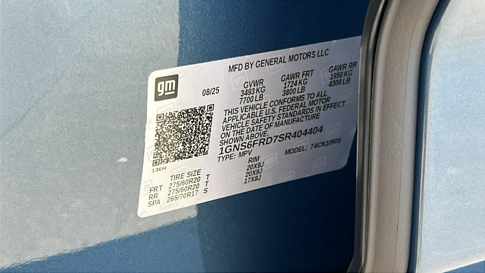 Thumbnail: 2025 Chevrolet Suburban - 30