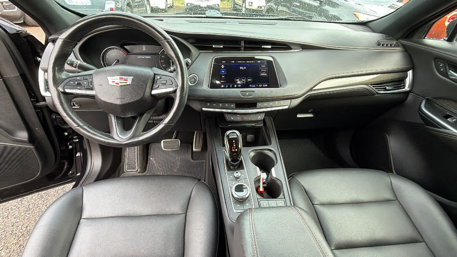 Thumbnail: 2021 Cadillac XT4 - 18