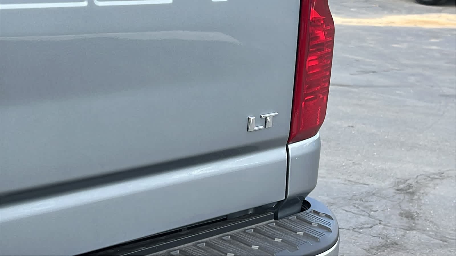 Thumbnail: 2026 Chevrolet Silverado 2500 - 28