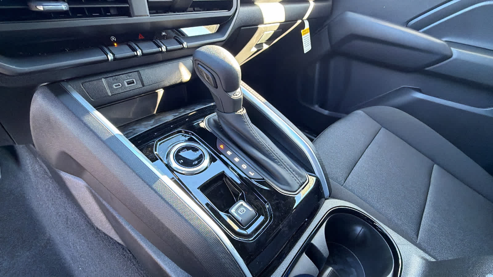 Thumbnail: 2026 Chevrolet Colorado - 13