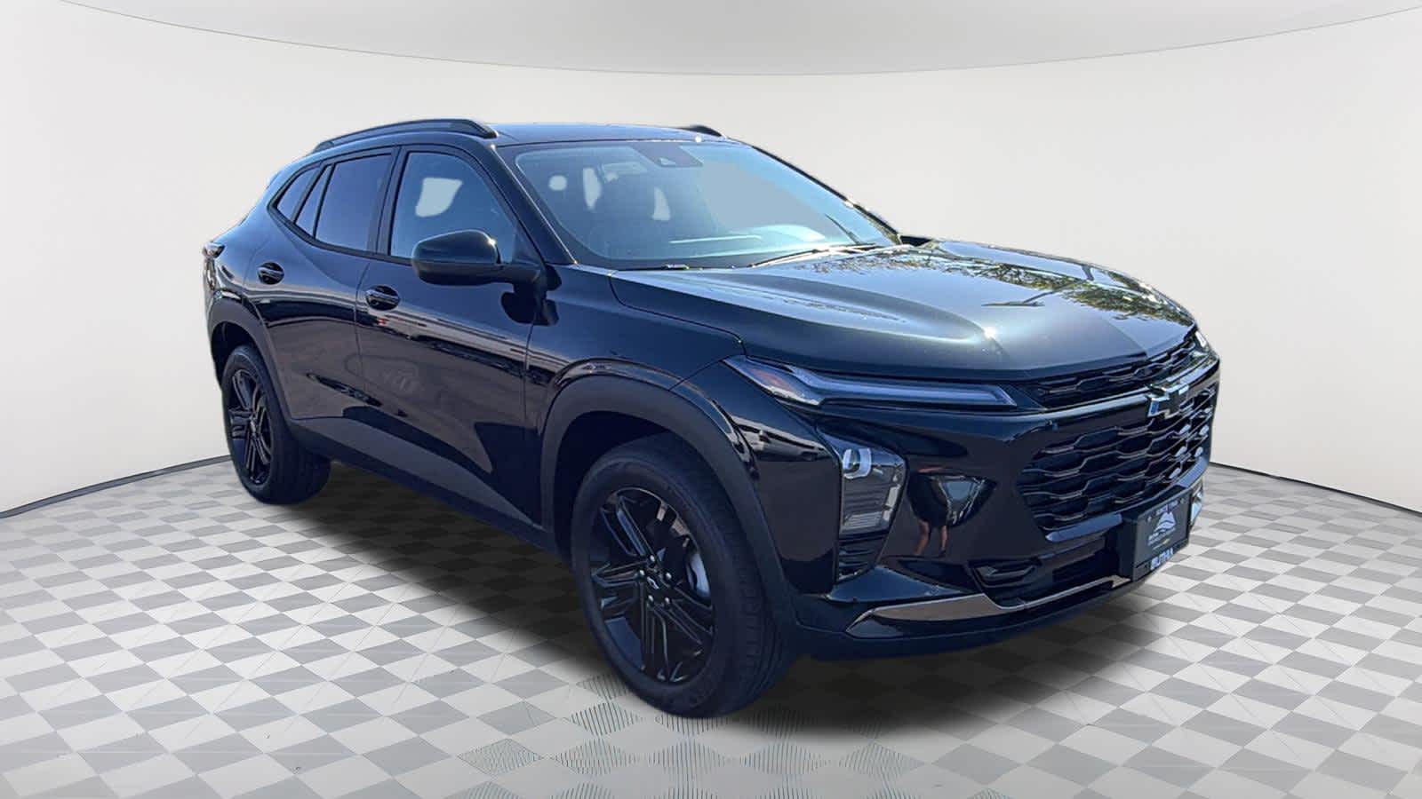 Thumbnail: 2026 Chevrolet Trax - 3