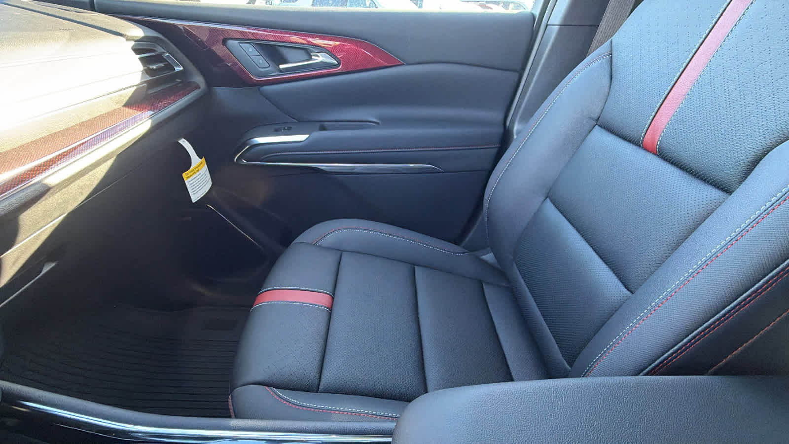 Thumbnail: 2026 Chevrolet Traverse - 12