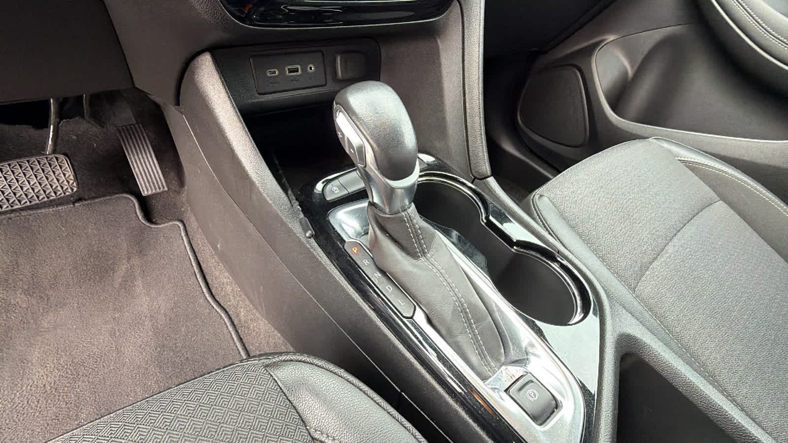 Thumbnail: 2020 Buick Encore GX - 13