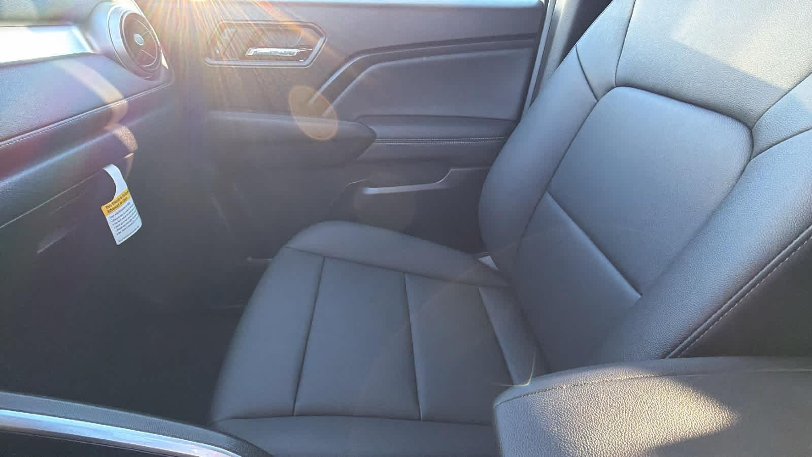 Thumbnail: 2025 Chevrolet Colorado - 12