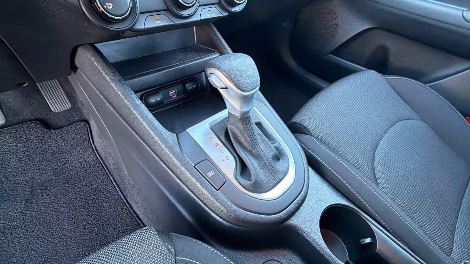 Thumbnail: 2023 Kia Forte - 13