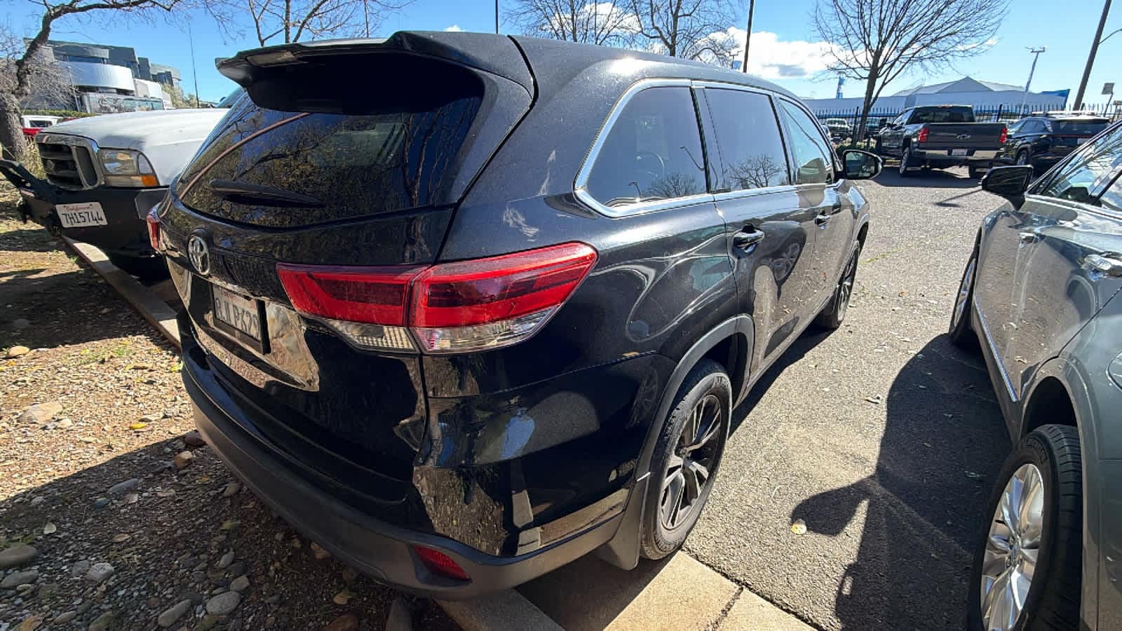 Thumbnail: 2019 Toyota Highlander - 4