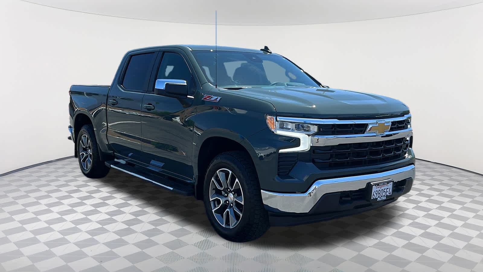 Thumbnail: 2025 Chevrolet Silverado 1500 - 3