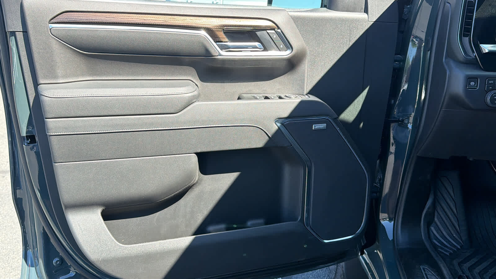 Thumbnail: 2026 Chevrolet Silverado 1500 - 23