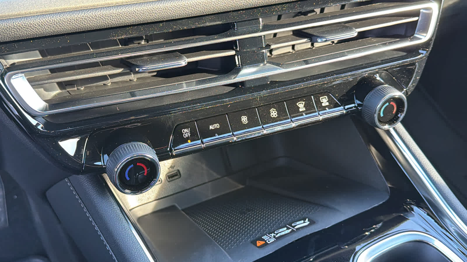 Thumbnail: 2026 Chevrolet Traverse - 14