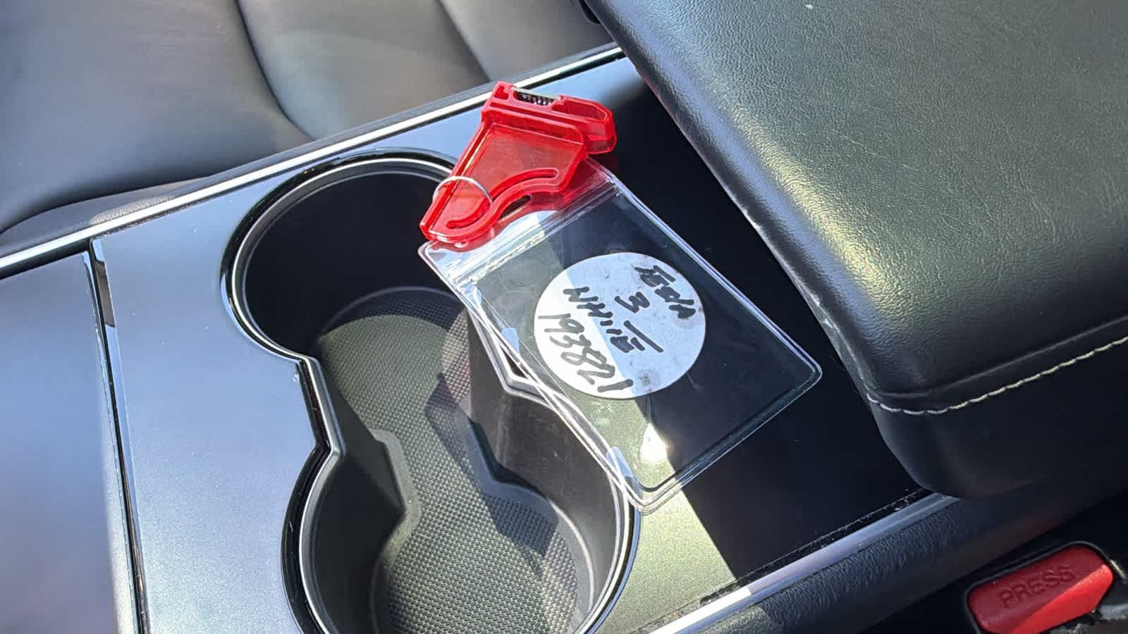 Thumbnail: 2019 Tesla Model 3 - 17
