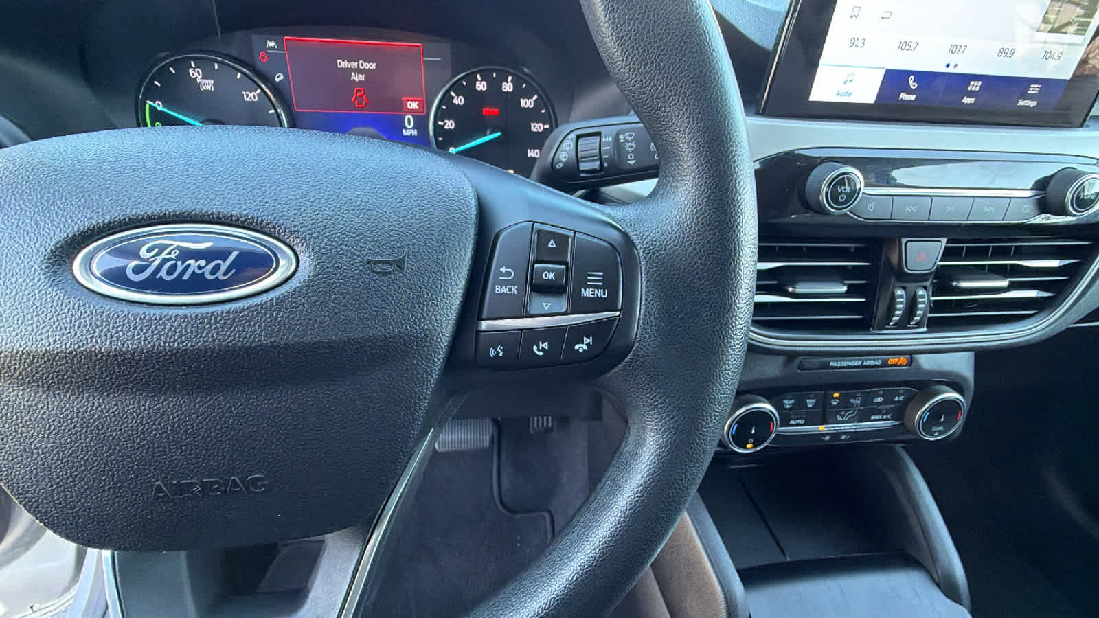 Thumbnail: 2022 Ford Escape - 20