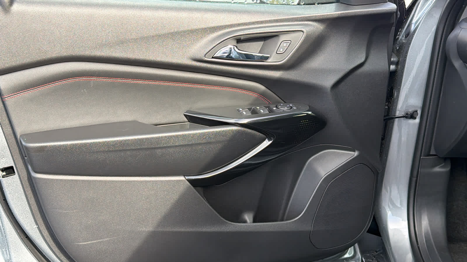 Thumbnail: 2026 Chevrolet Trax - 22