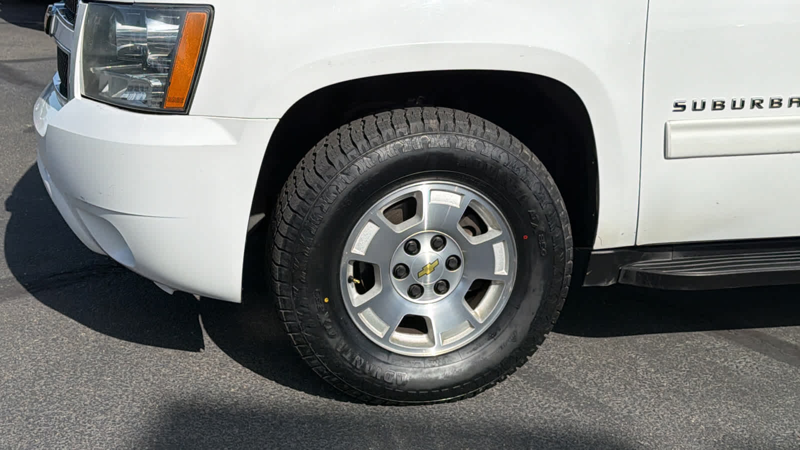 Thumbnail: 2014 Chevrolet Suburban - 9