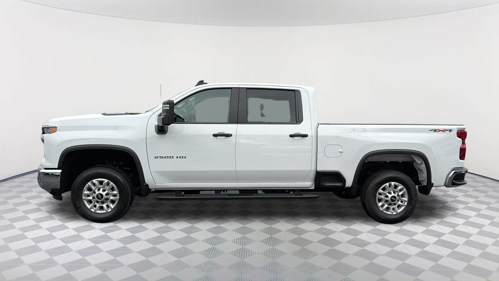 Thumbnail: 2026 Chevrolet Silverado 2500 - 8