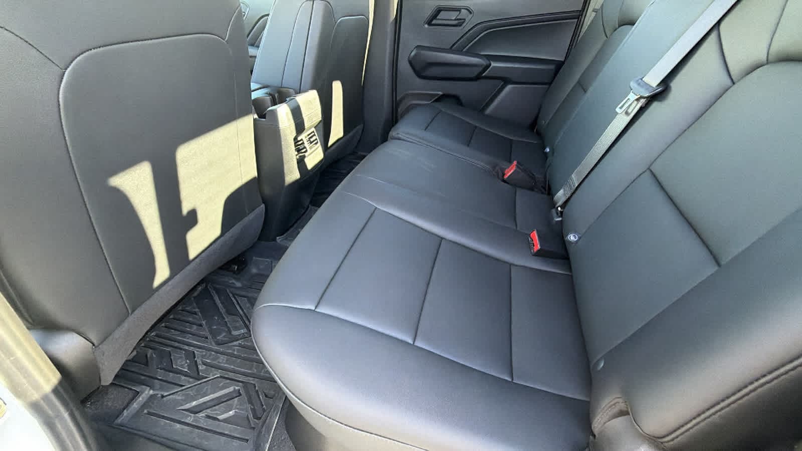 Thumbnail: 2025 Chevrolet Colorado - 24