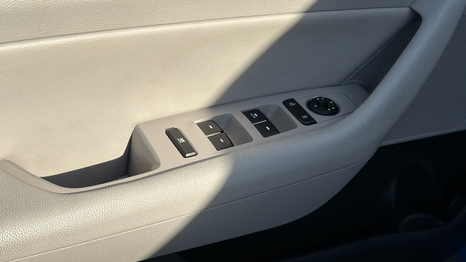 Thumbnail: 2018 Hyundai Sonata - 22