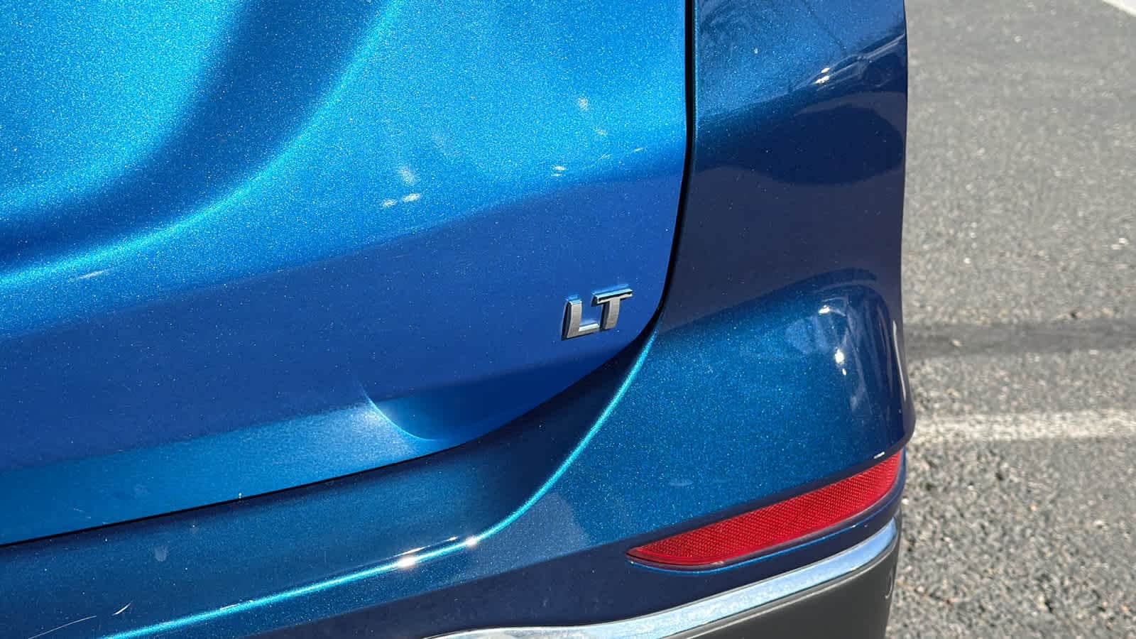 Thumbnail: 2020 Chevrolet Equinox - 28