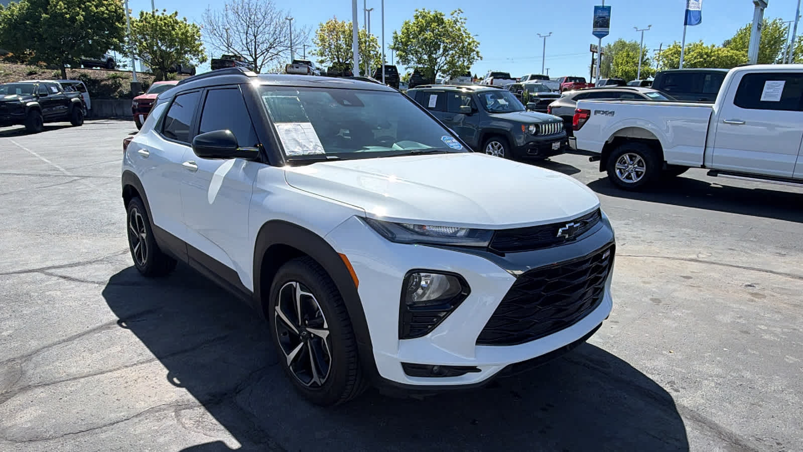 Thumbnail: 2021 Chevrolet TrailBlazer - 3