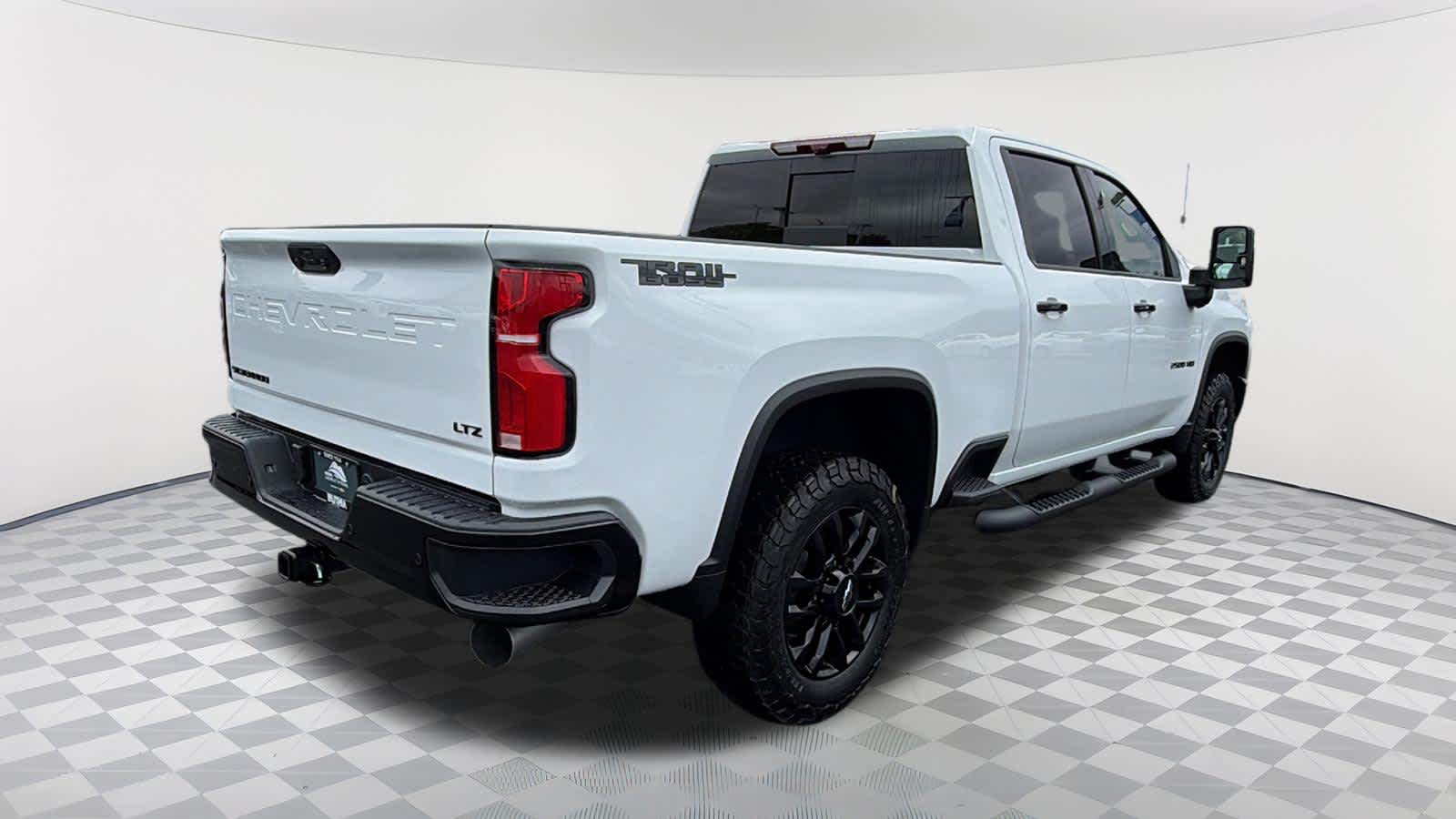 Thumbnail: 2026 Chevrolet Silverado 2500 - 5