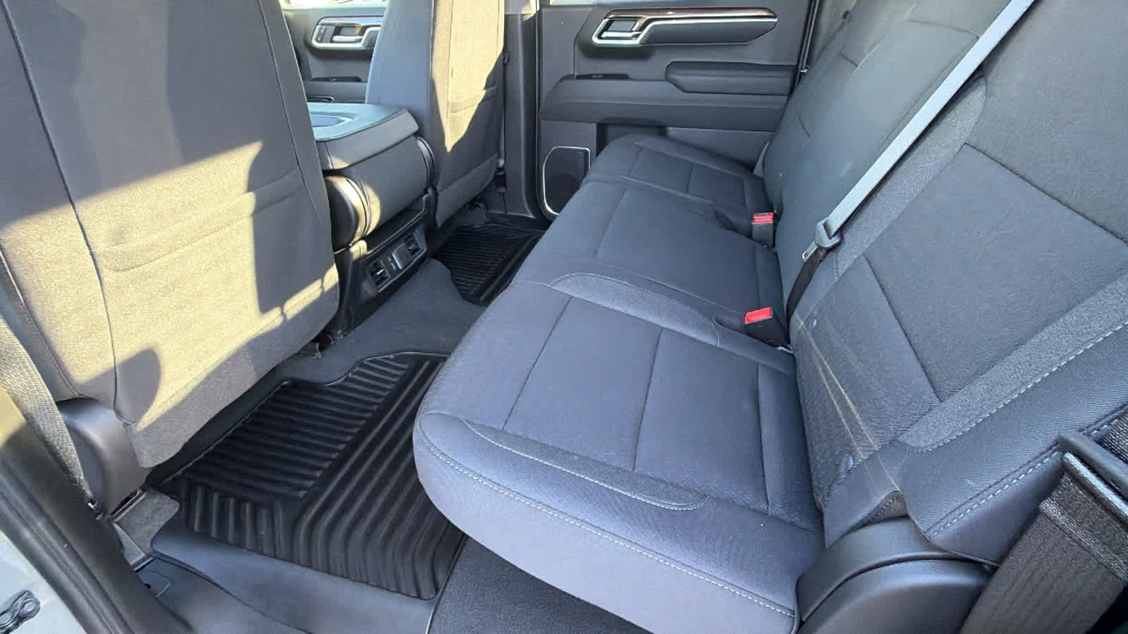 Thumbnail: 2026 Chevrolet Silverado 1500 - 24