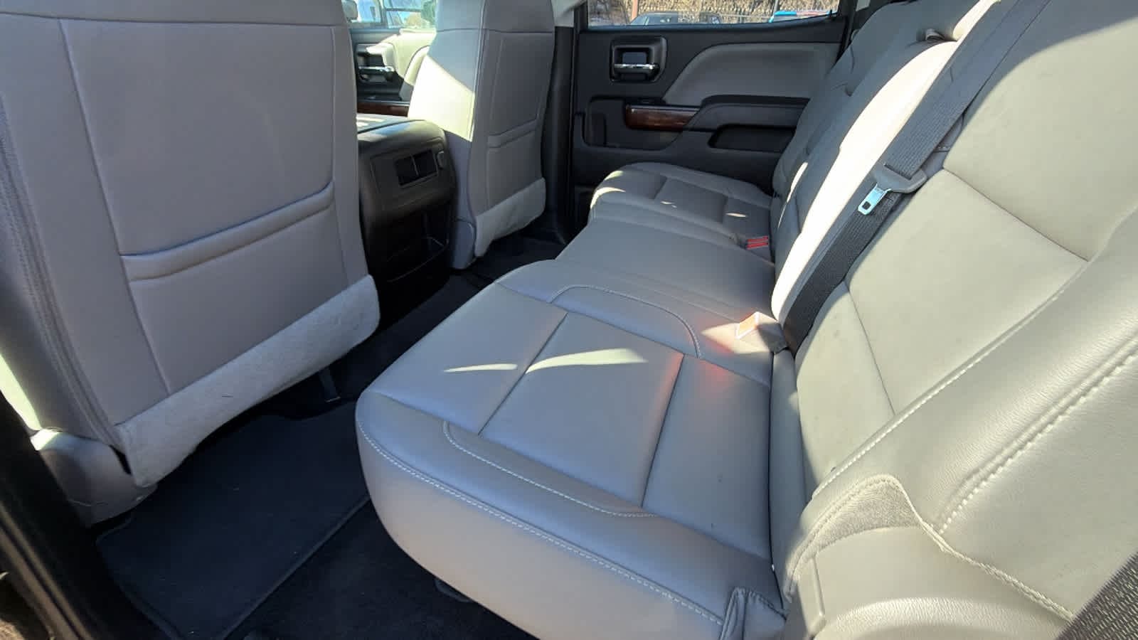 Thumbnail: 2018 GMC Sierra 2500 - 17