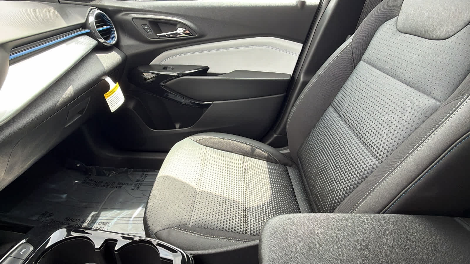 Thumbnail: 2026 Chevrolet Trax - 12
