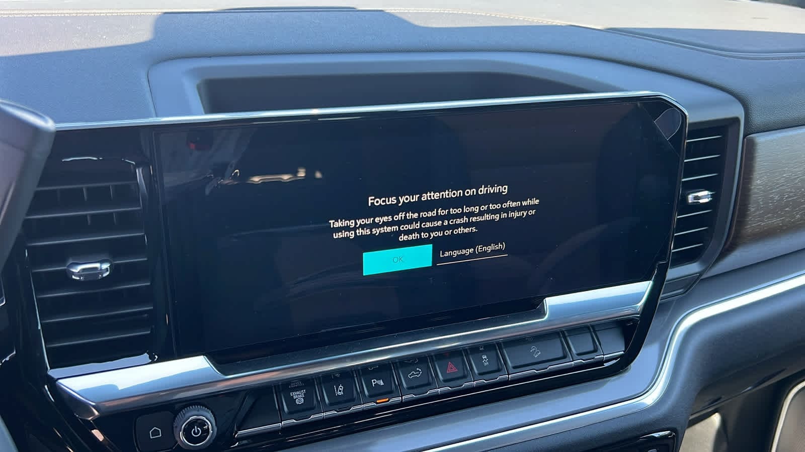 Thumbnail: 2025 Chevrolet Silverado 2500 - 15