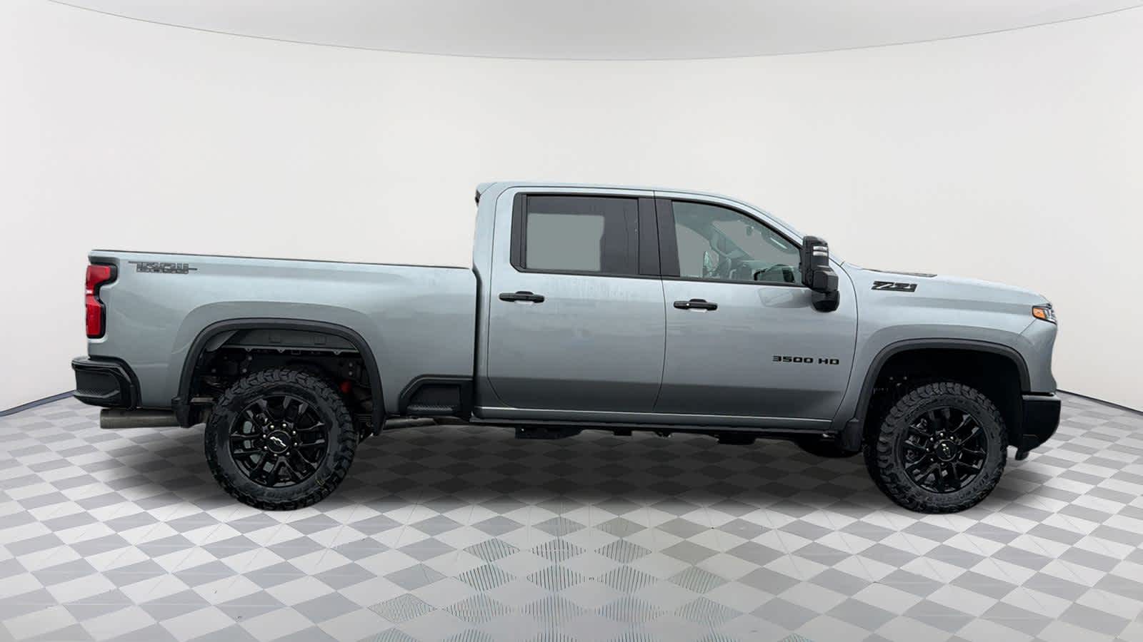 Thumbnail: 2026 Chevrolet Silverado 3500 - 4