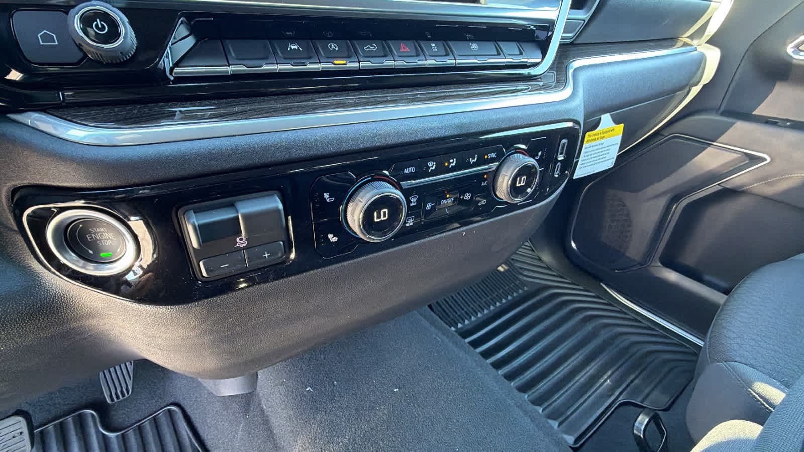 2026 Chevrolet Silverado 1500 LT - Photo 11