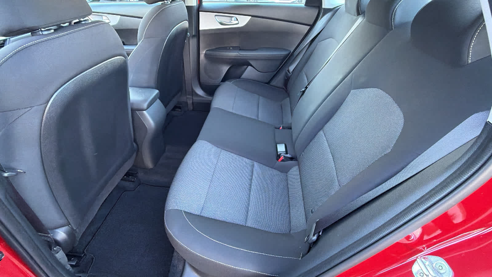 Thumbnail: 2023 Kia Forte - 24