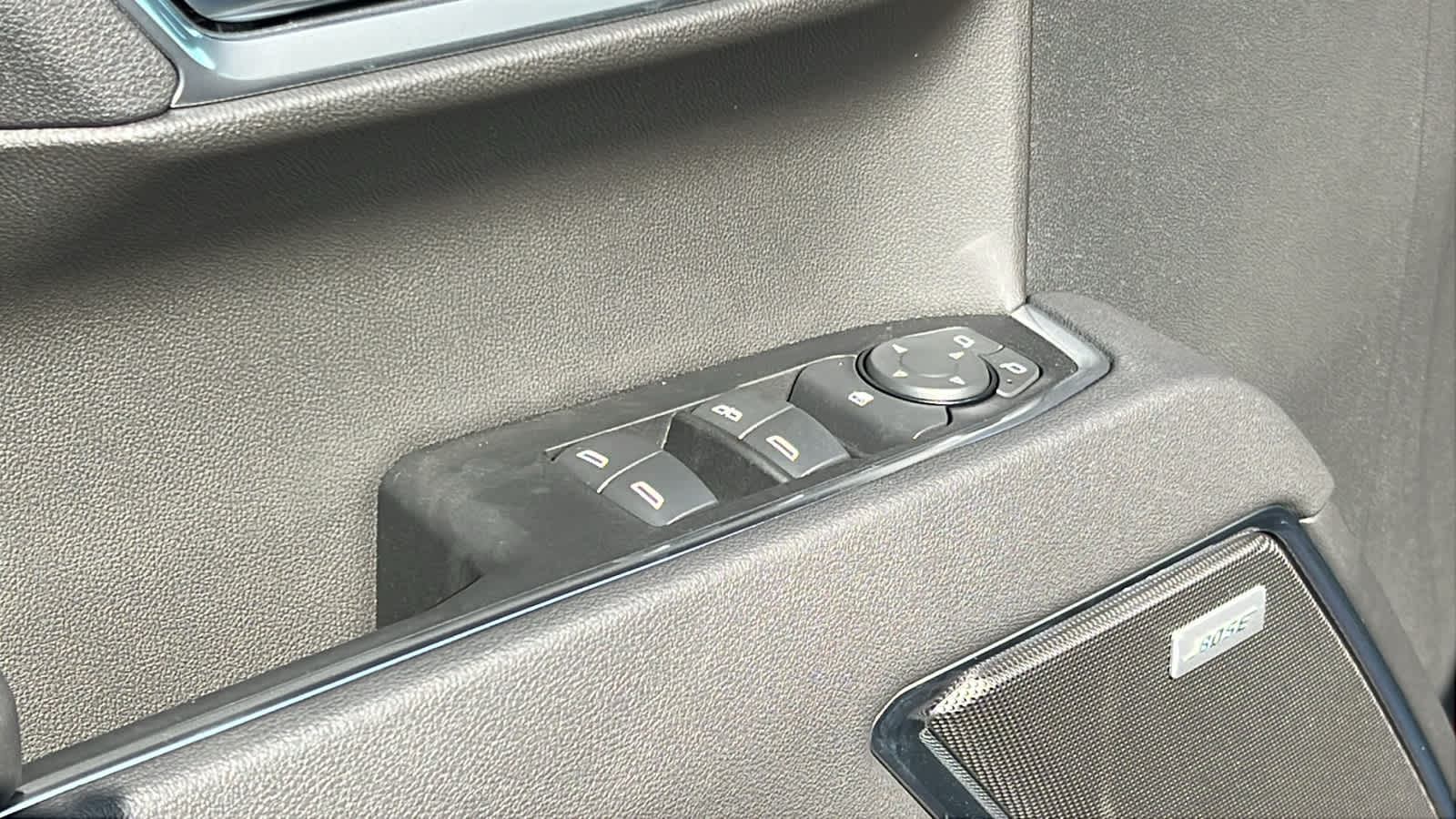 Thumbnail: 2026 Chevrolet Silverado 1500 - 22